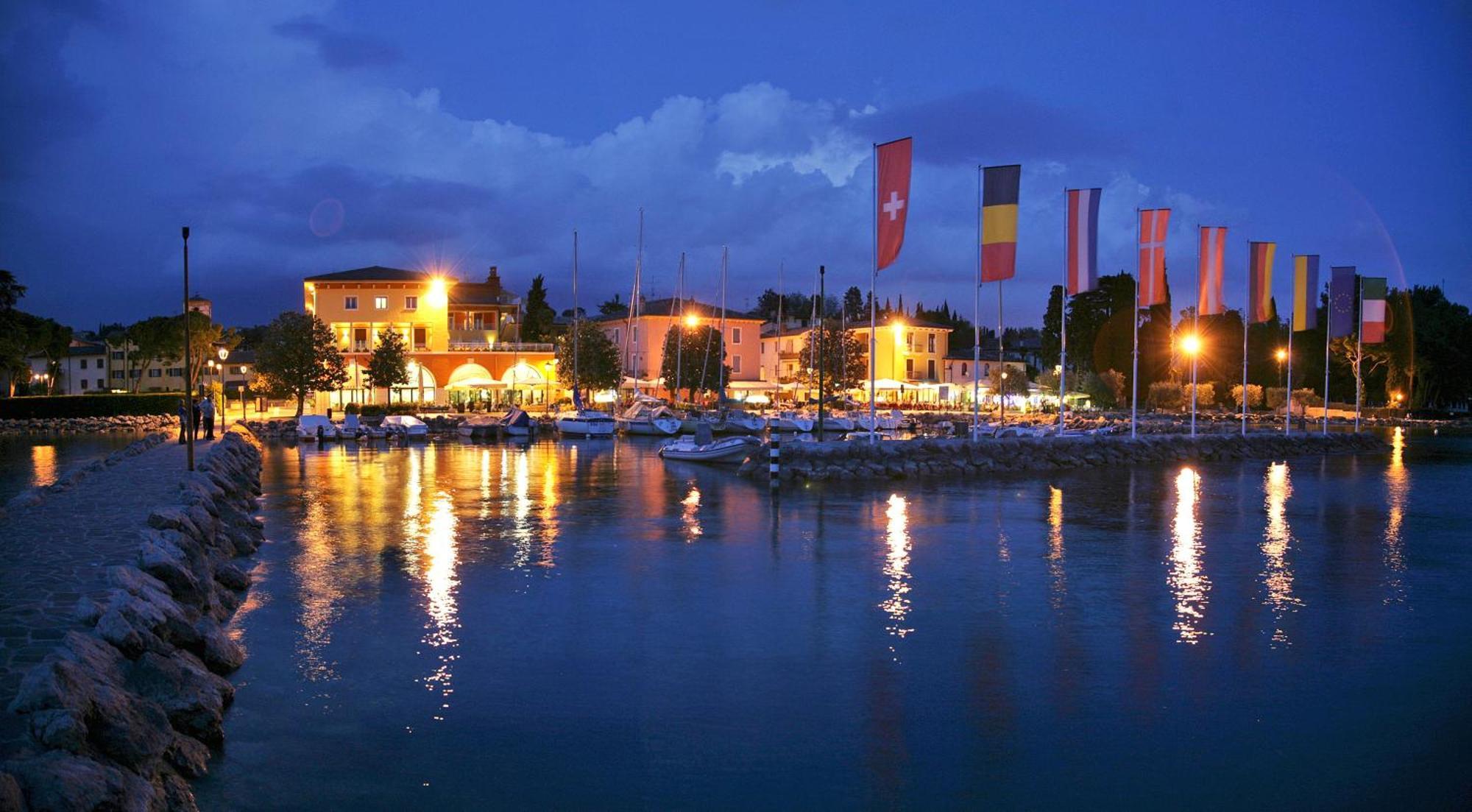 Hotel Vela D'Oro ***S บาร์โดลิโน ภายนอก รูปภาพ