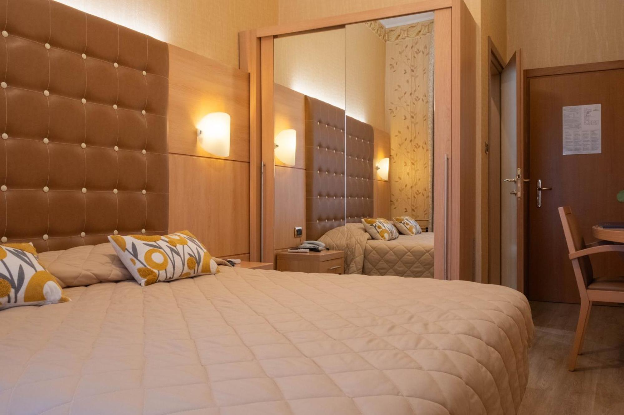Hotel Vela D'Oro ***S บาร์โดลิโน ภายนอก รูปภาพ