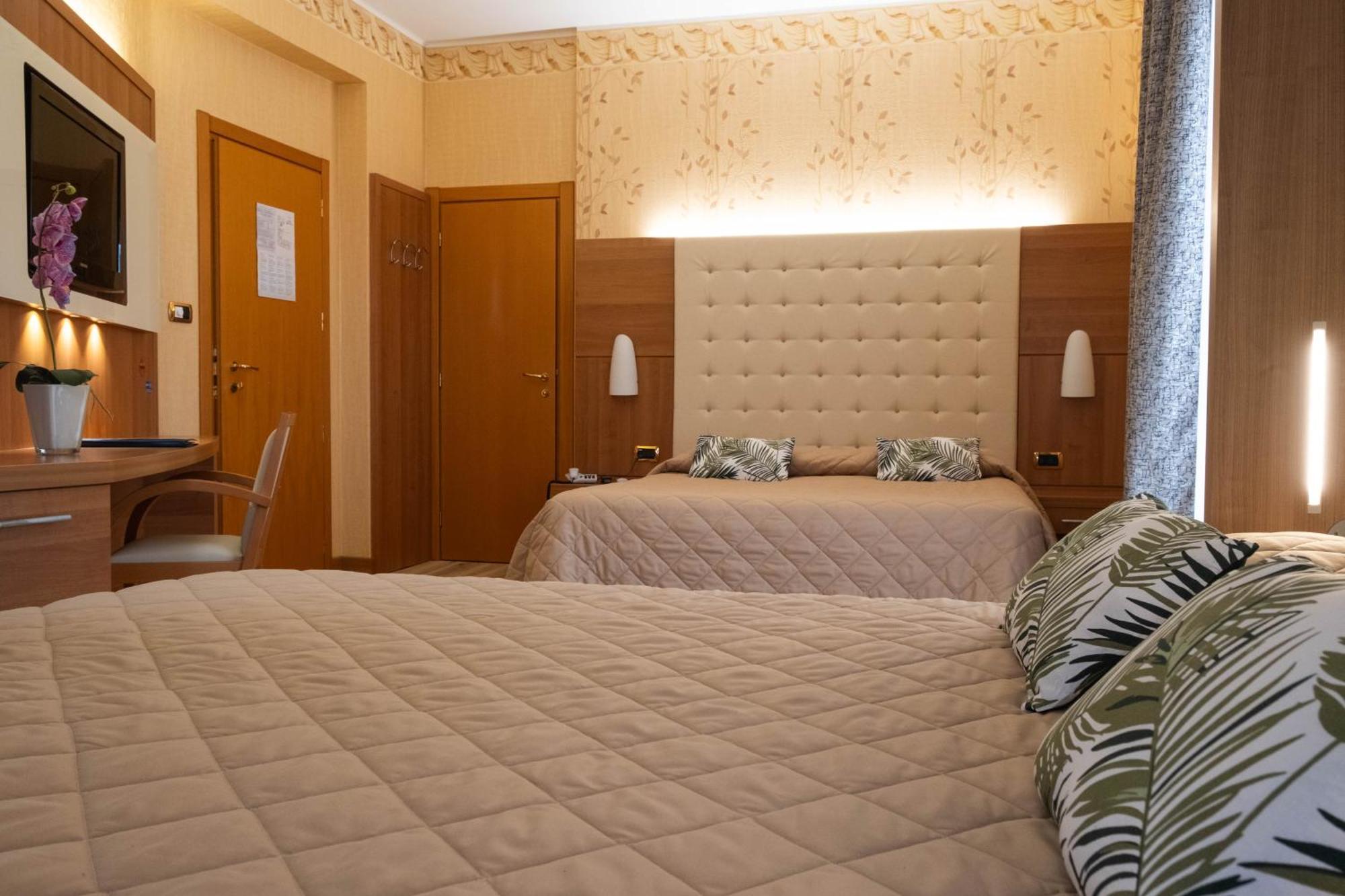 Hotel Vela D'Oro ***S บาร์โดลิโน ภายนอก รูปภาพ