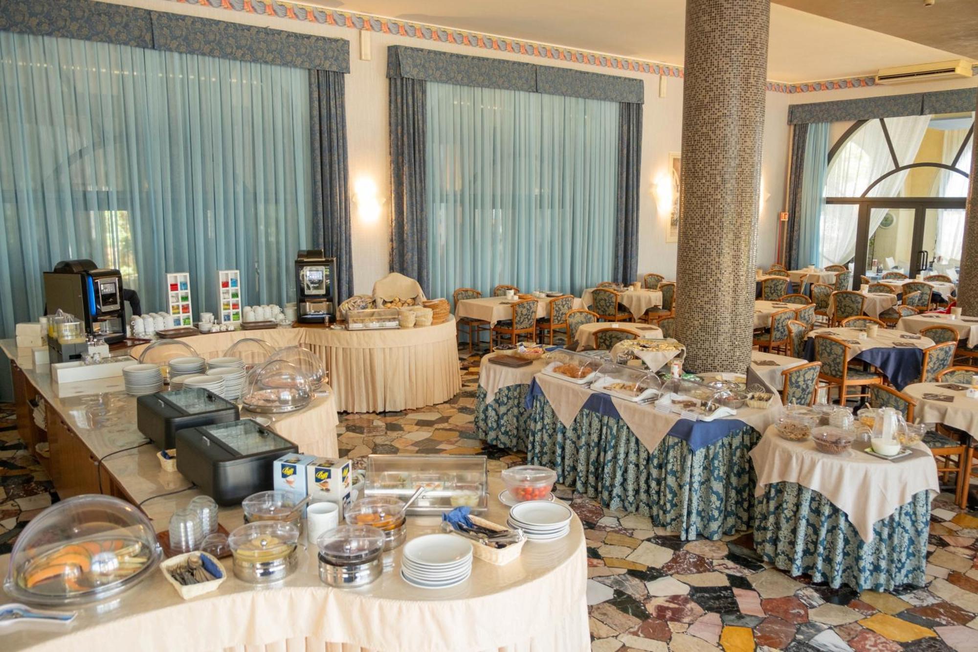 Hotel Vela D'Oro ***S บาร์โดลิโน ภายนอก รูปภาพ