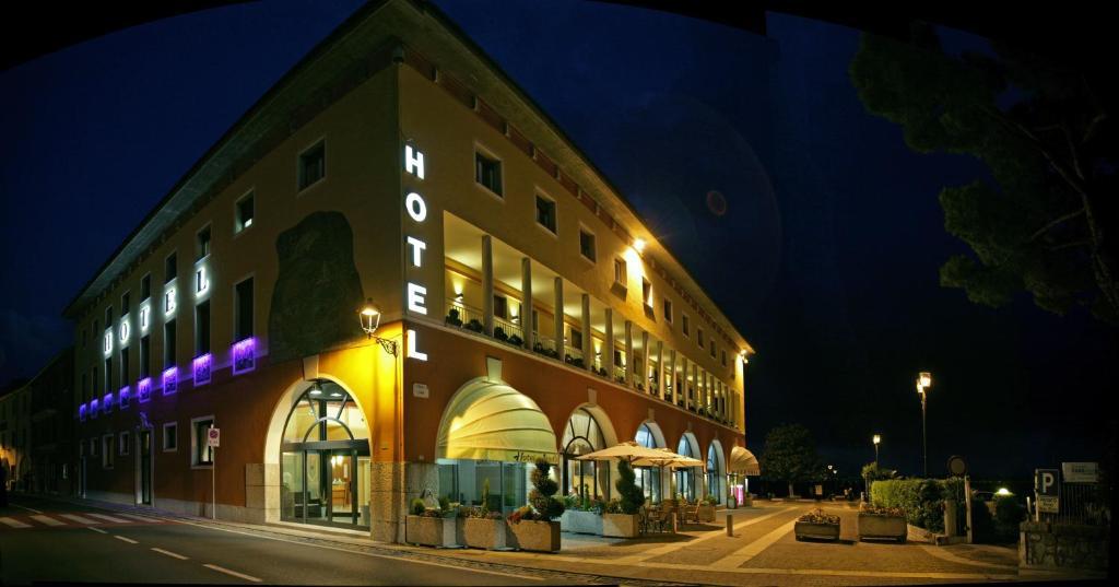 Hotel Vela D'Oro ***S บาร์โดลิโน ภายนอก รูปภาพ